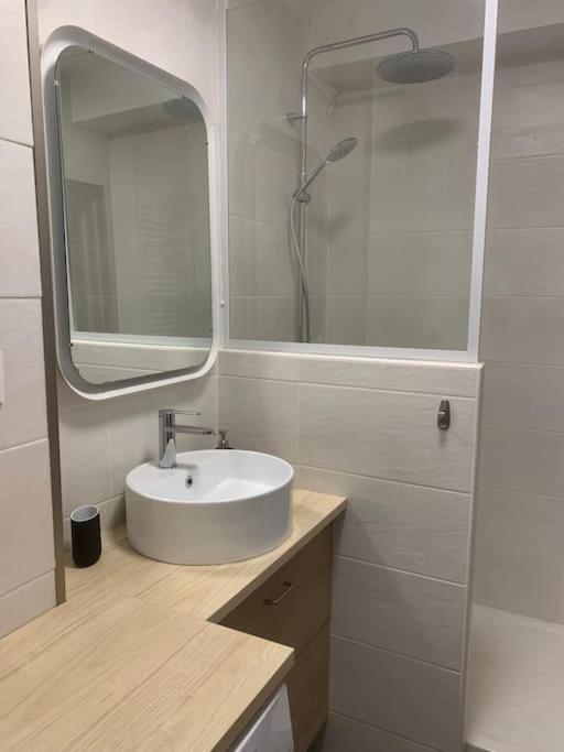Superbe T1 Refait A Neuf, Parking, Clim, Metro Apartment Toulouse Exterior photo